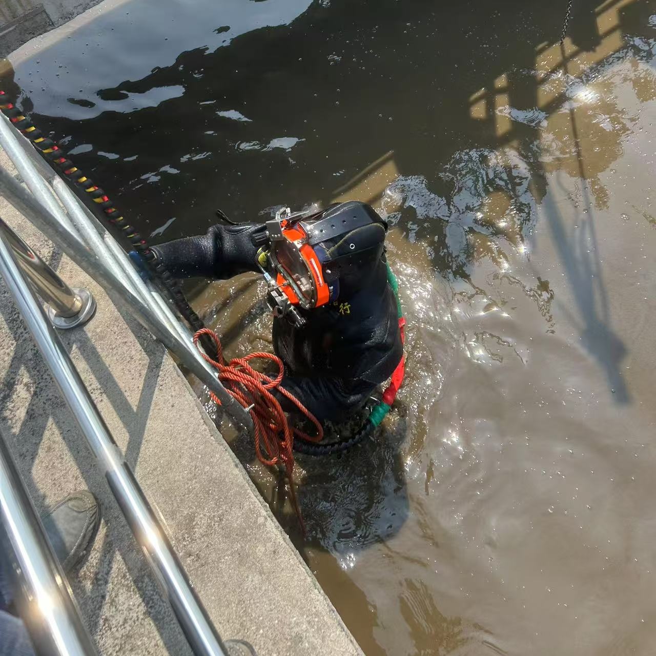 水下砌墙封堵本市水下施工行家