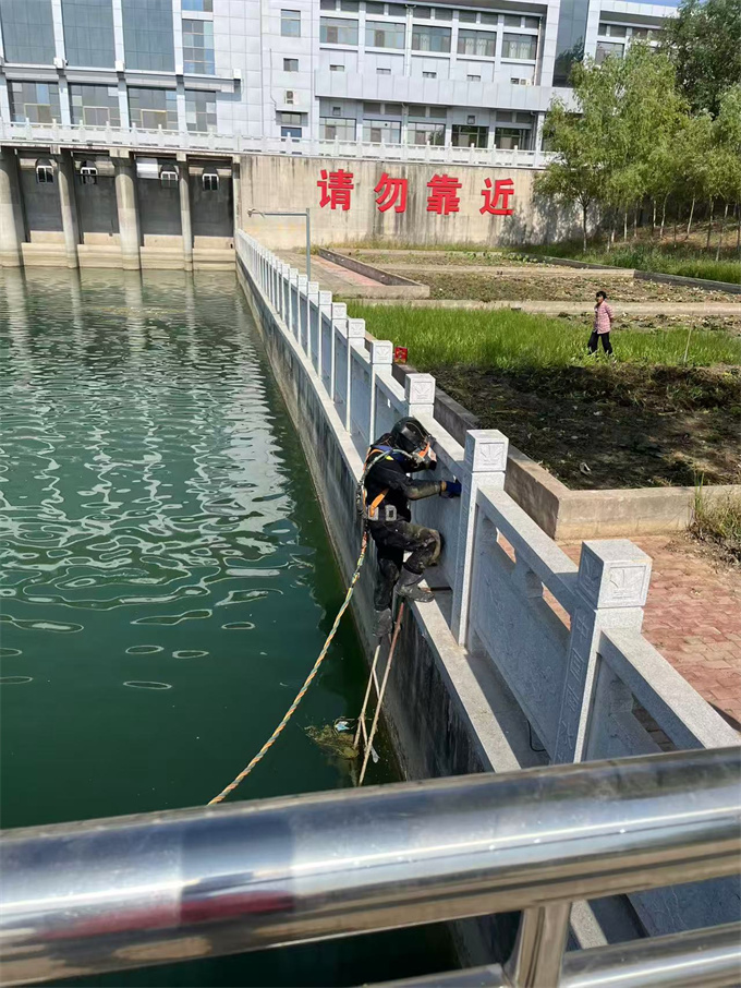 防水堵漏施工队欢迎来电