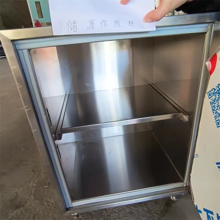 放射废水储存铅箱承接